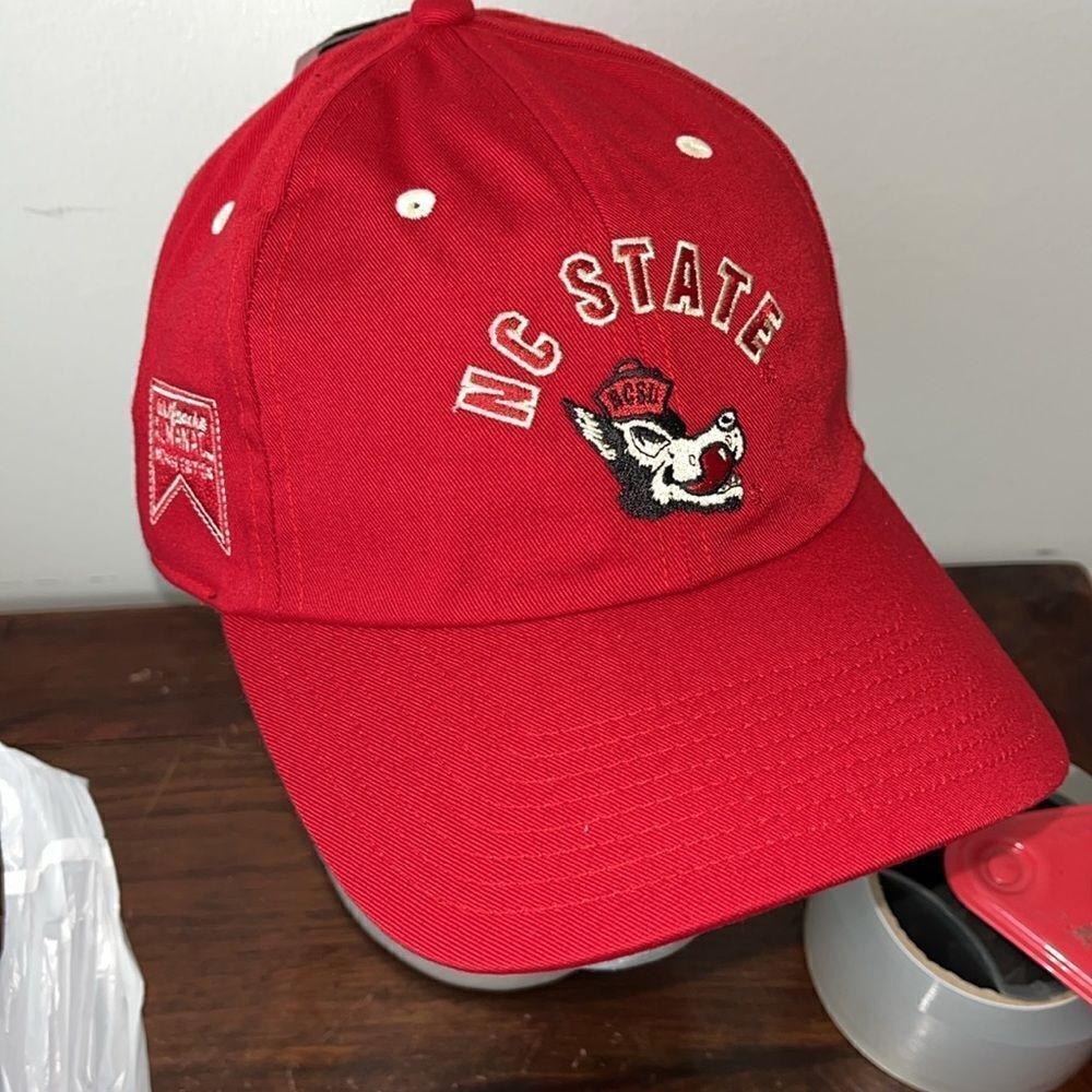 New Almanac Archive Hungry Wolf Gotta Eat NC State Wolfpack Baseball Cap Hat